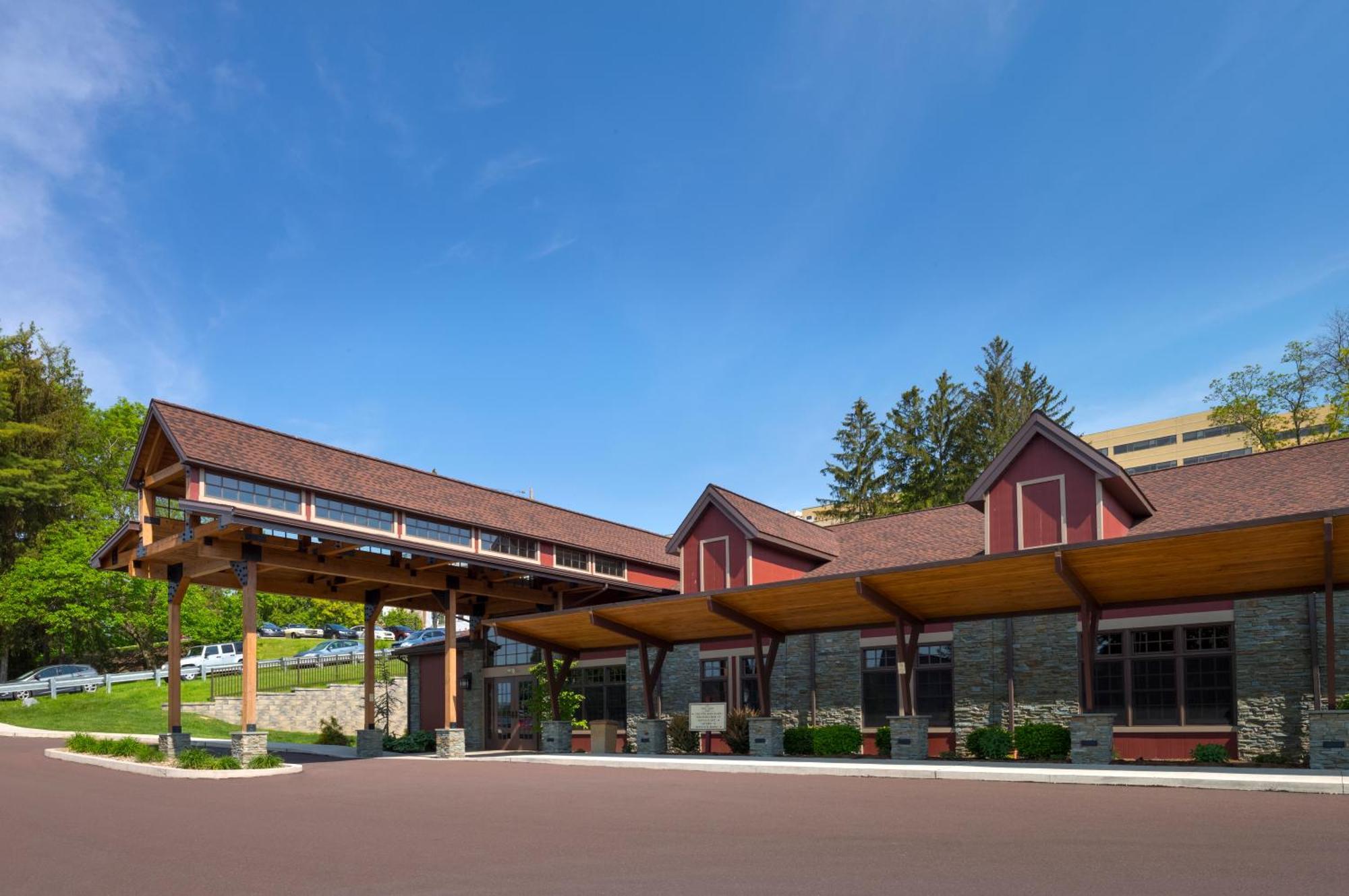Pine Barn Inn Дэнвилл Экстерьер фото